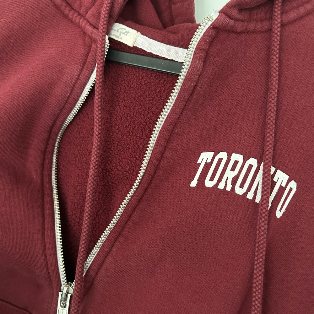 Brandy Melville Toronto Dark Red Hoodie - Picture 3 of 4